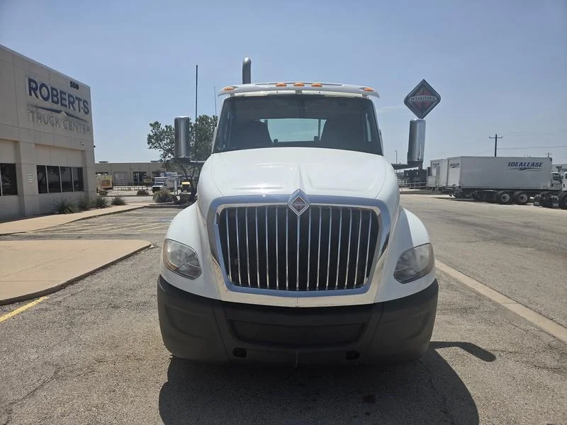 2018 International LT in Abilene — photo 2