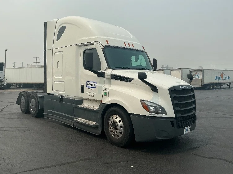 2022 Freightliner Cascadia