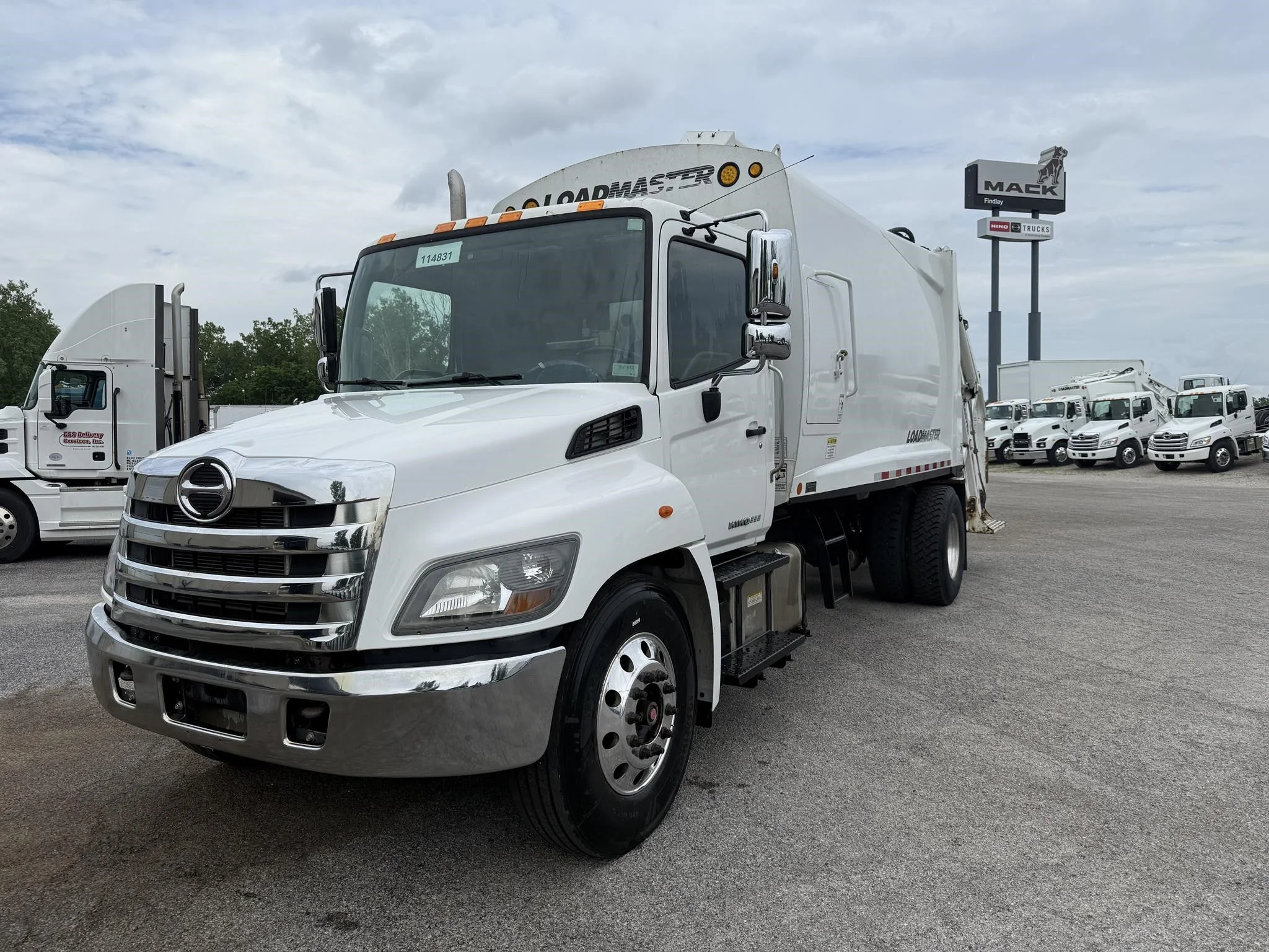 2020 Hino 338