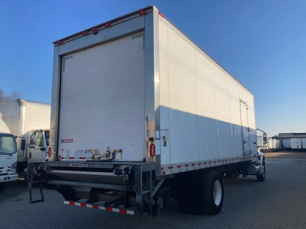 2020 International MV - image 4