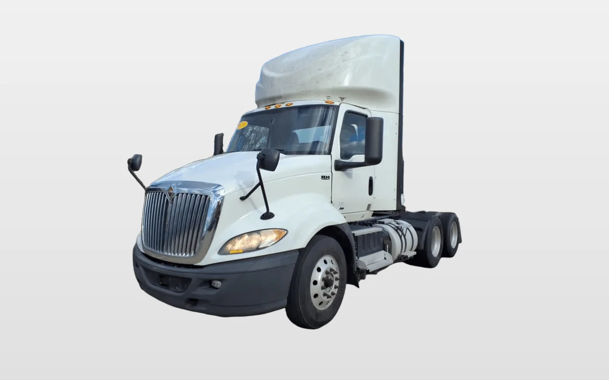 2020 International - image 1