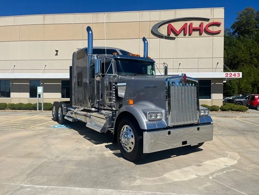2026 Kenworth W900 in Gainesville, GA