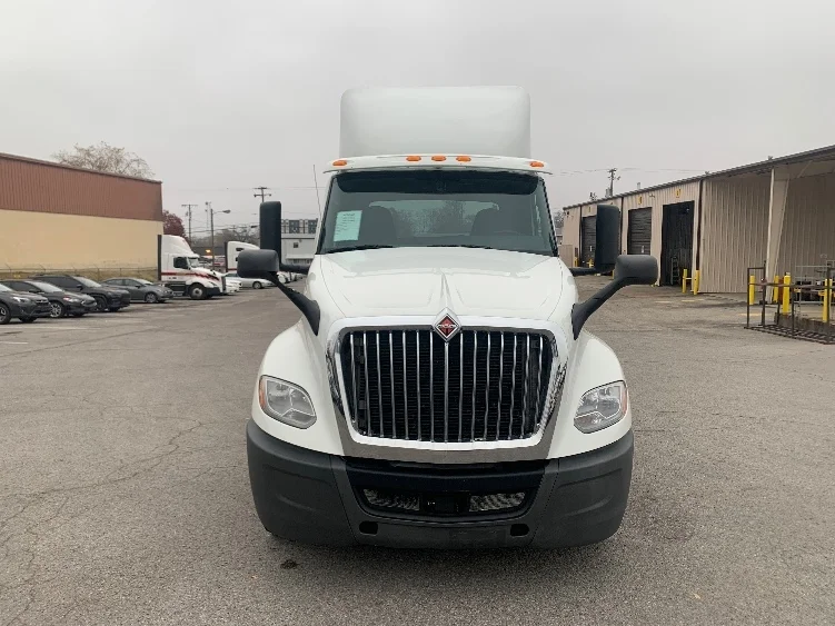 2019 International LT in Nashville, TN — photo 2