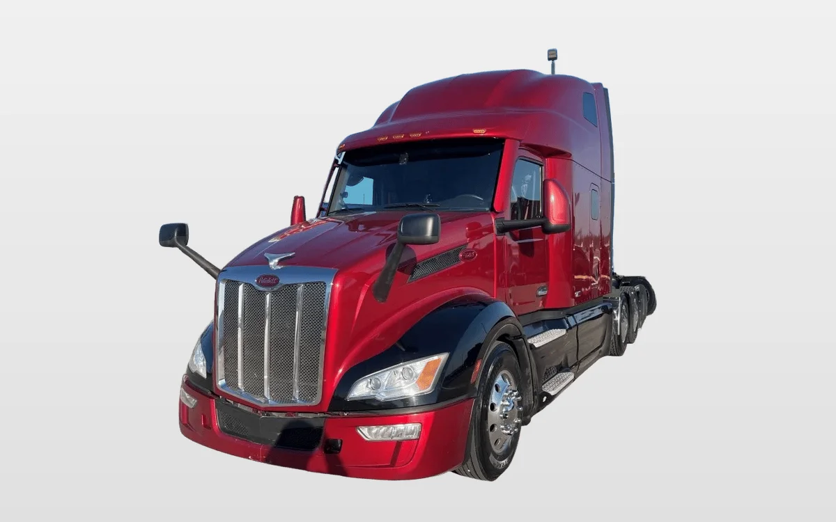 2023 PETERBILT 579 - image 1