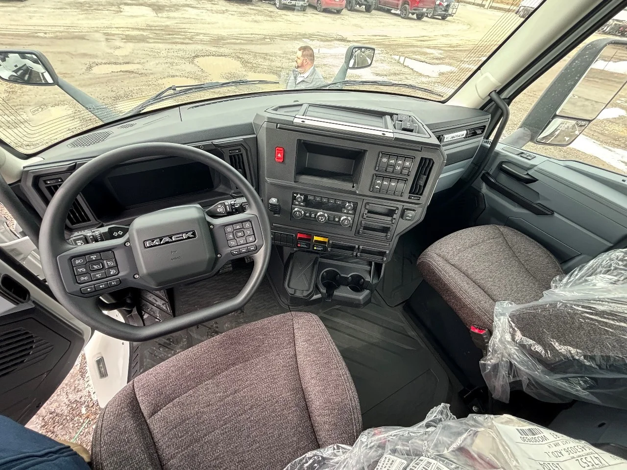 2027 Mack Anthem in Indianapolis, IN — photo 11