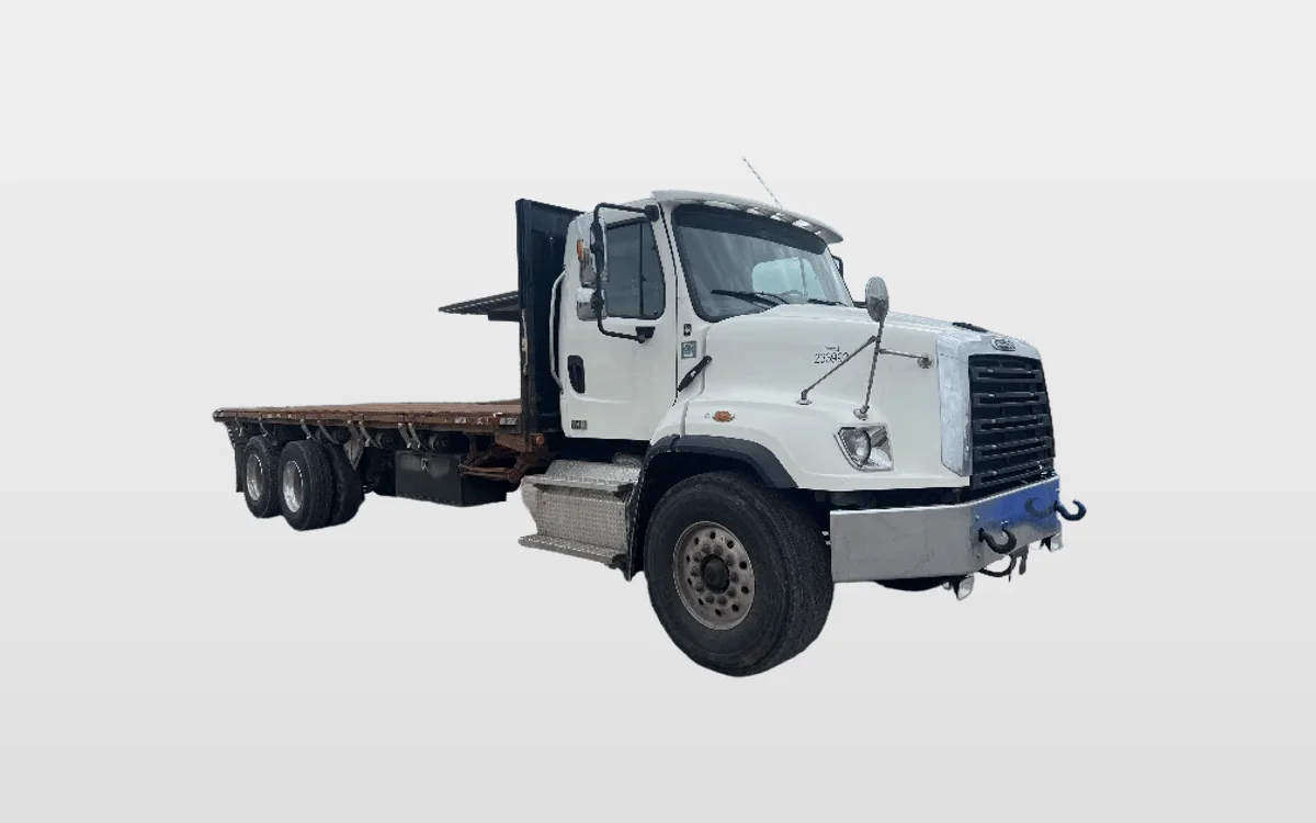 2019 Freightliner 114SD - image 1