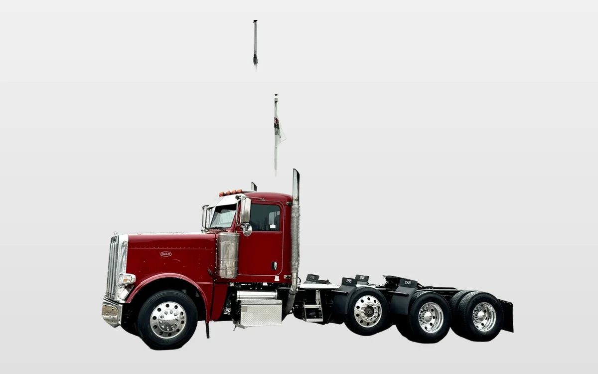 2017 Peterbilt 389 - image 1