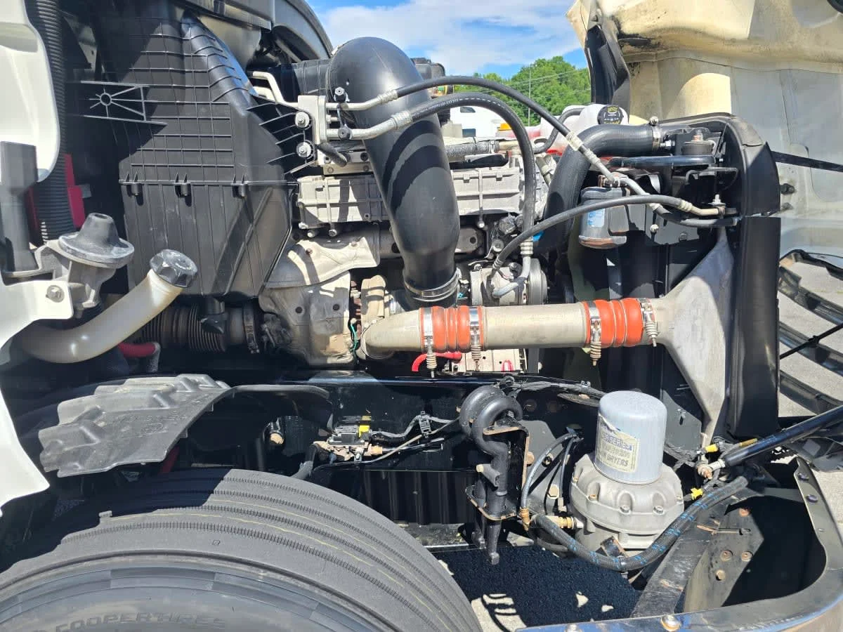 2019 Freightliner Cascadia in North Little Rock, AR — photo 9
