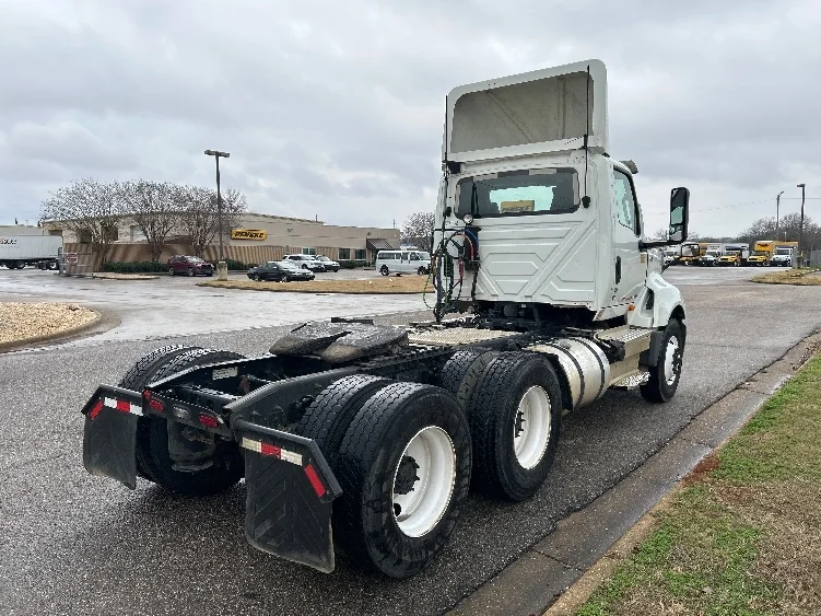 2020 International LT in Montgomery, AL — photo 7