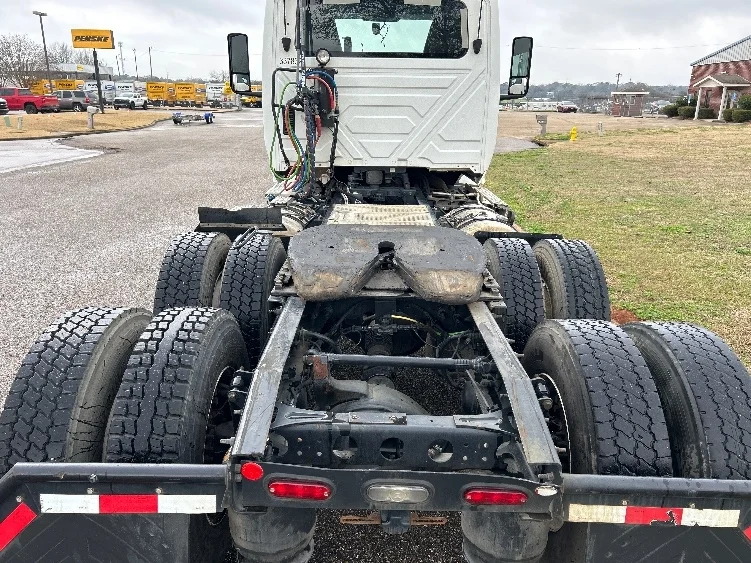 2020 International LT in Montgomery, AL — photo 6