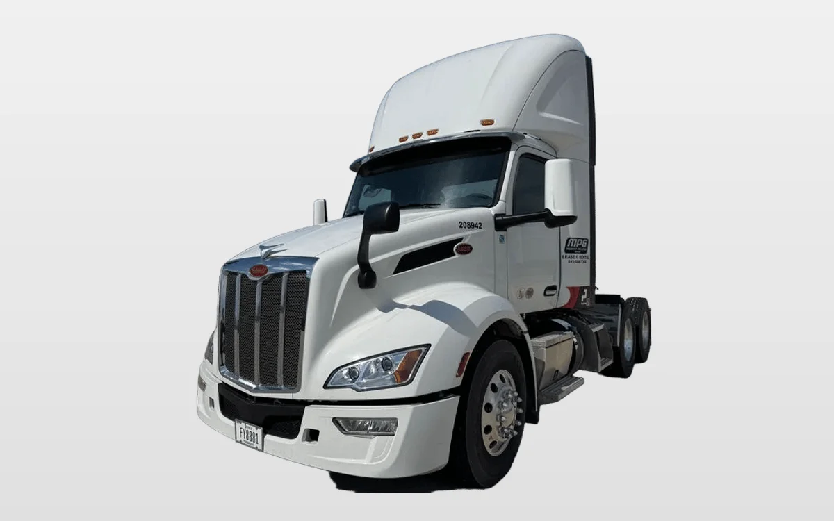 2025 Peterbilt 579 - image 1