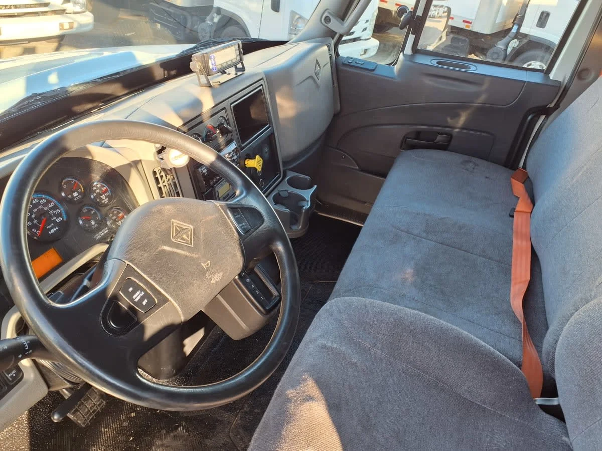 2018 International 4300 in Warwick, RI — photo 8