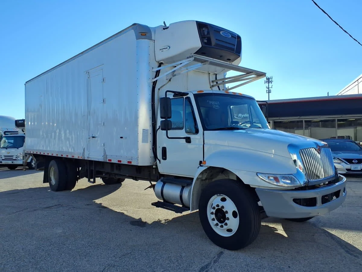 2018 International 4300 in Warwick, RI — photo 3