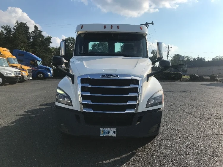 2020 Freightliner Cascadia in Concord, NC — photo 2