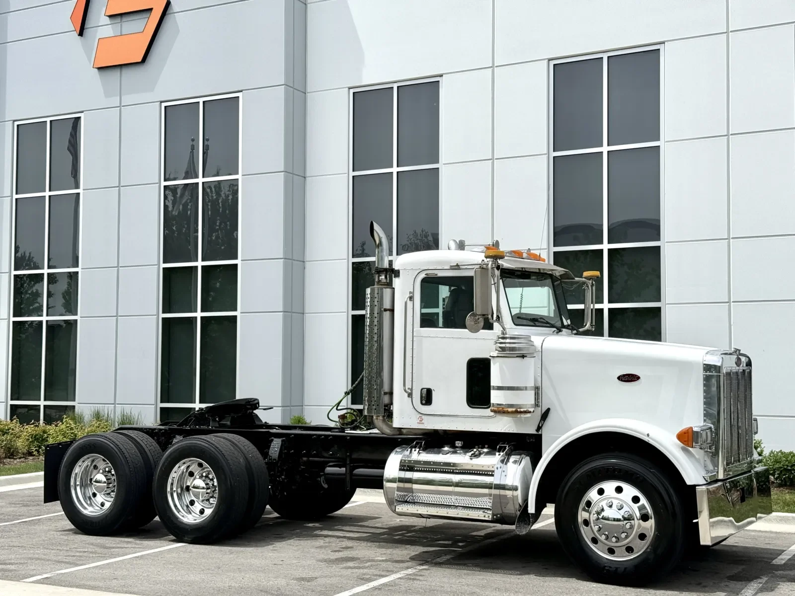 2007 Peterbilt in New Lenox, IL — photo 2