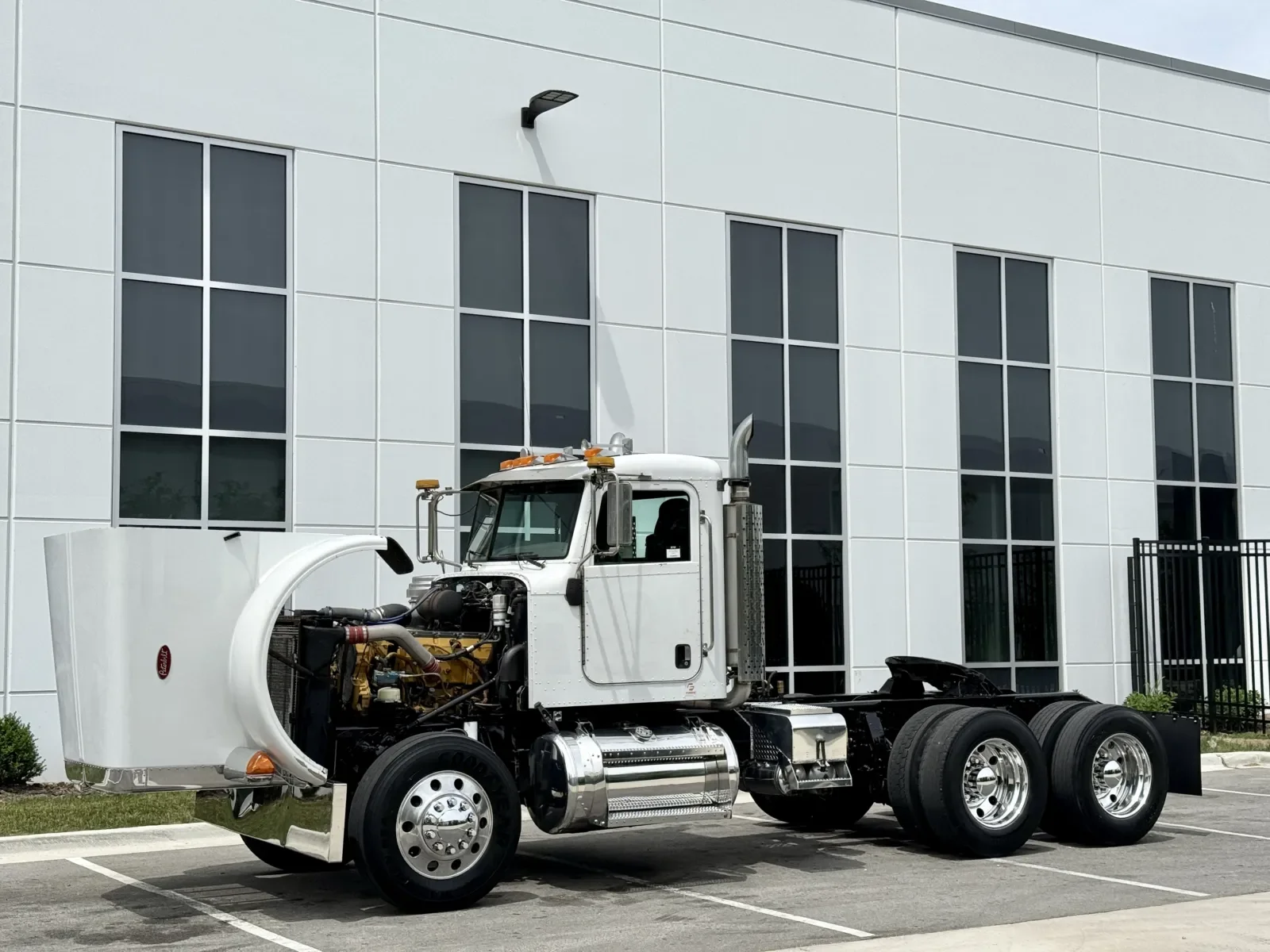 2007 Peterbilt in New Lenox, IL — photo 10