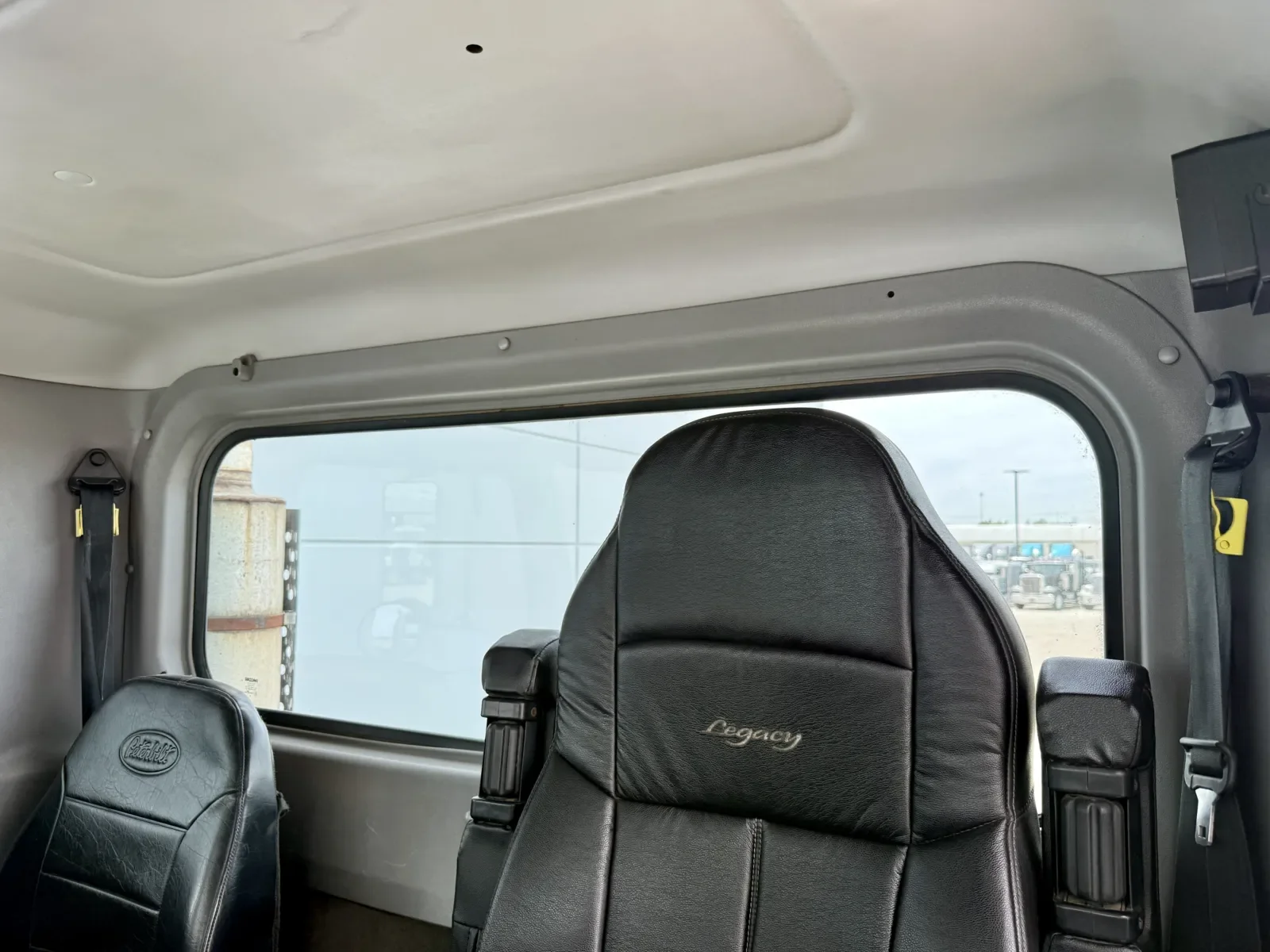 2007 Peterbilt in New Lenox, IL — photo 20