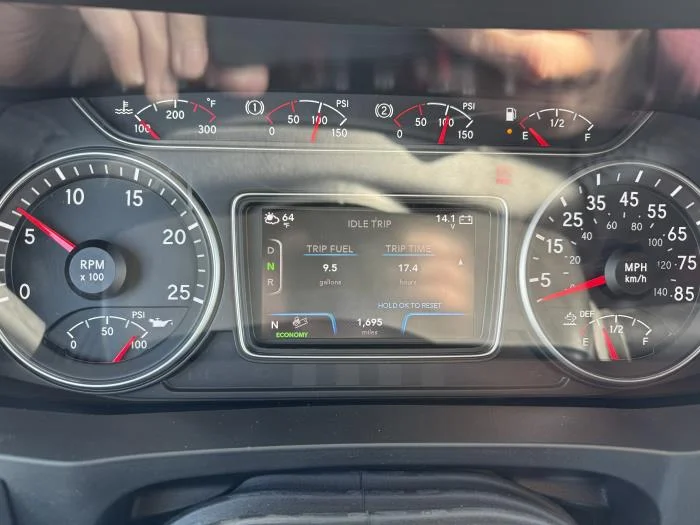 2026 International LT - image 17