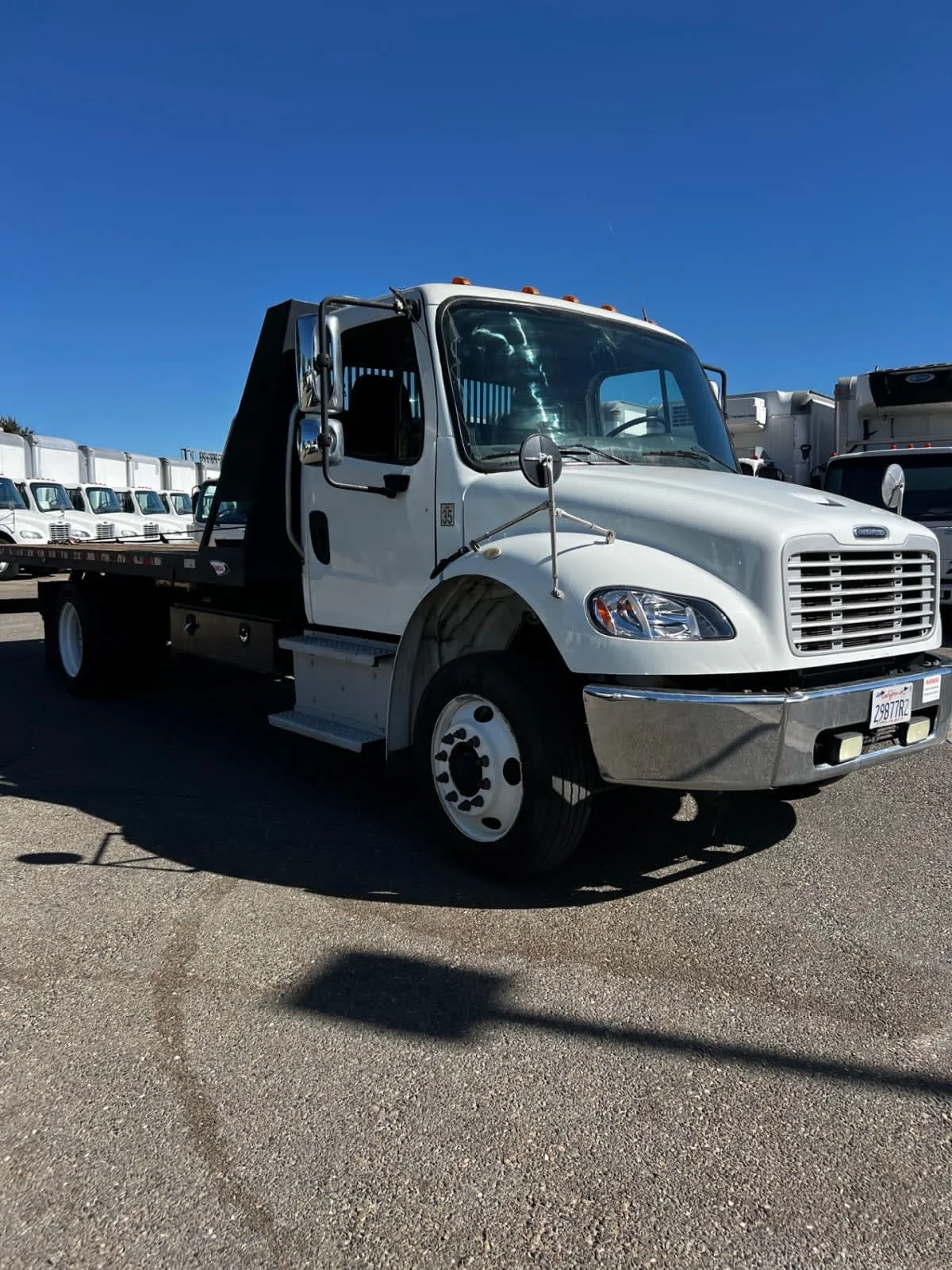 2019 Freightliner M2 106 in West Sacramento, CA — photo 3