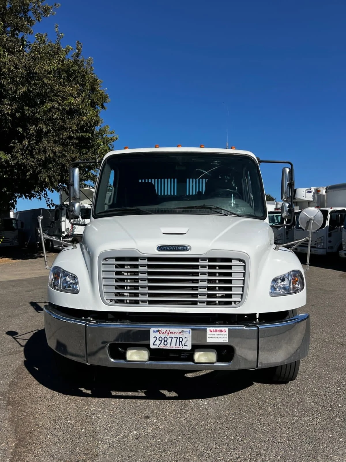 2019 Freightliner M2 106 in West Sacramento, CA — photo 2