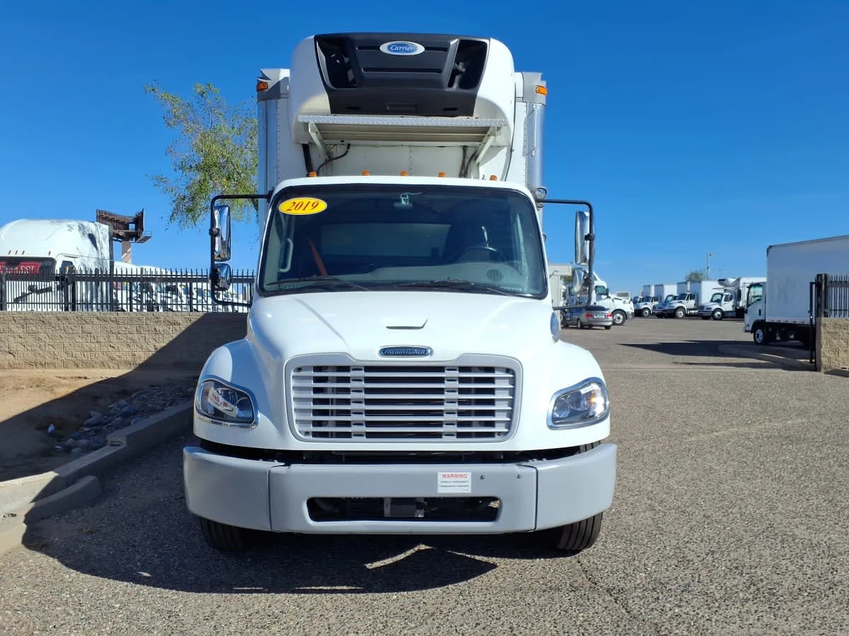 2019 Freightliner M2 106 in Phoenix, AZ — photo 2