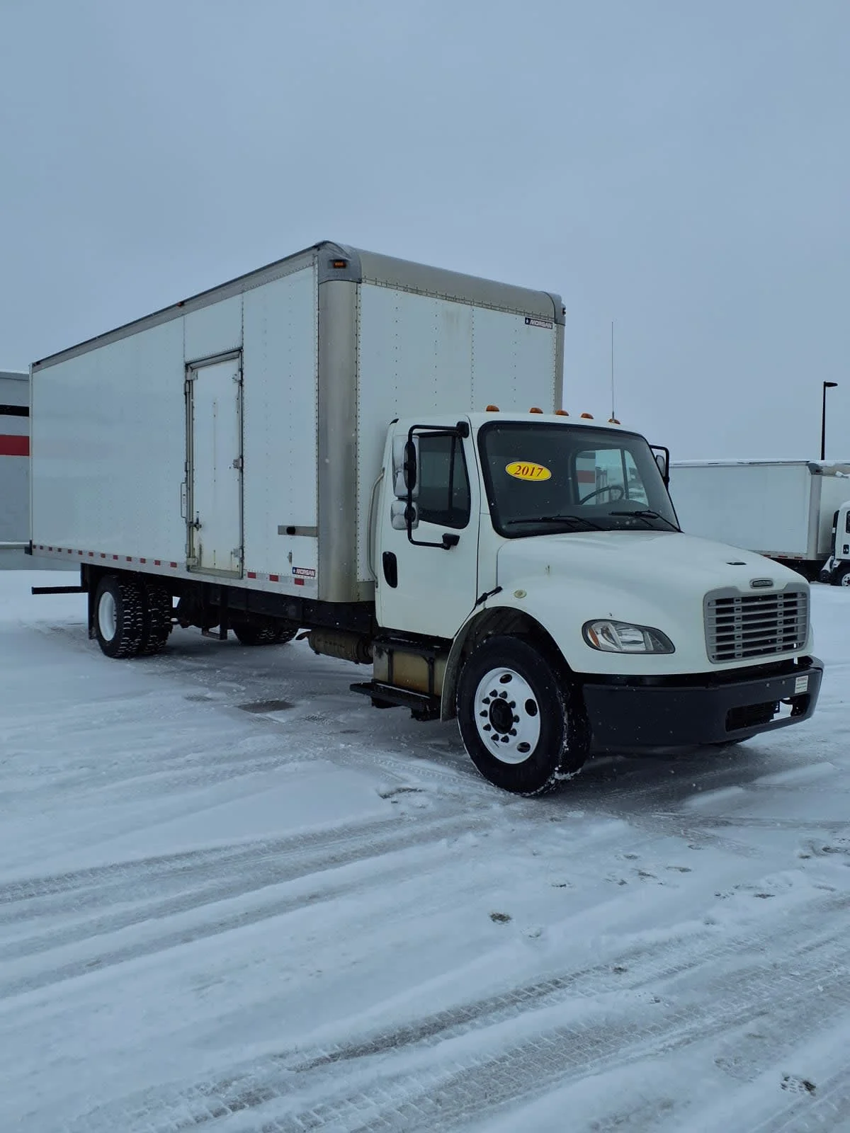 2017 Freightliner M2 106 in Cleveland, OH — photo 3