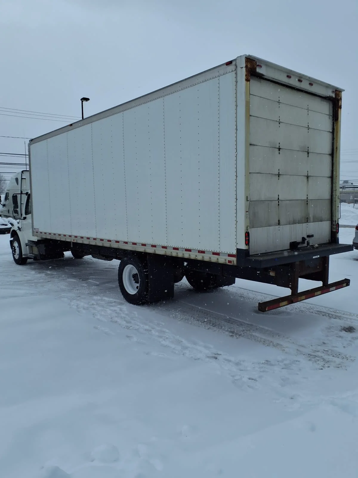 2017 Freightliner M2 106 in Cleveland, OH — photo 6