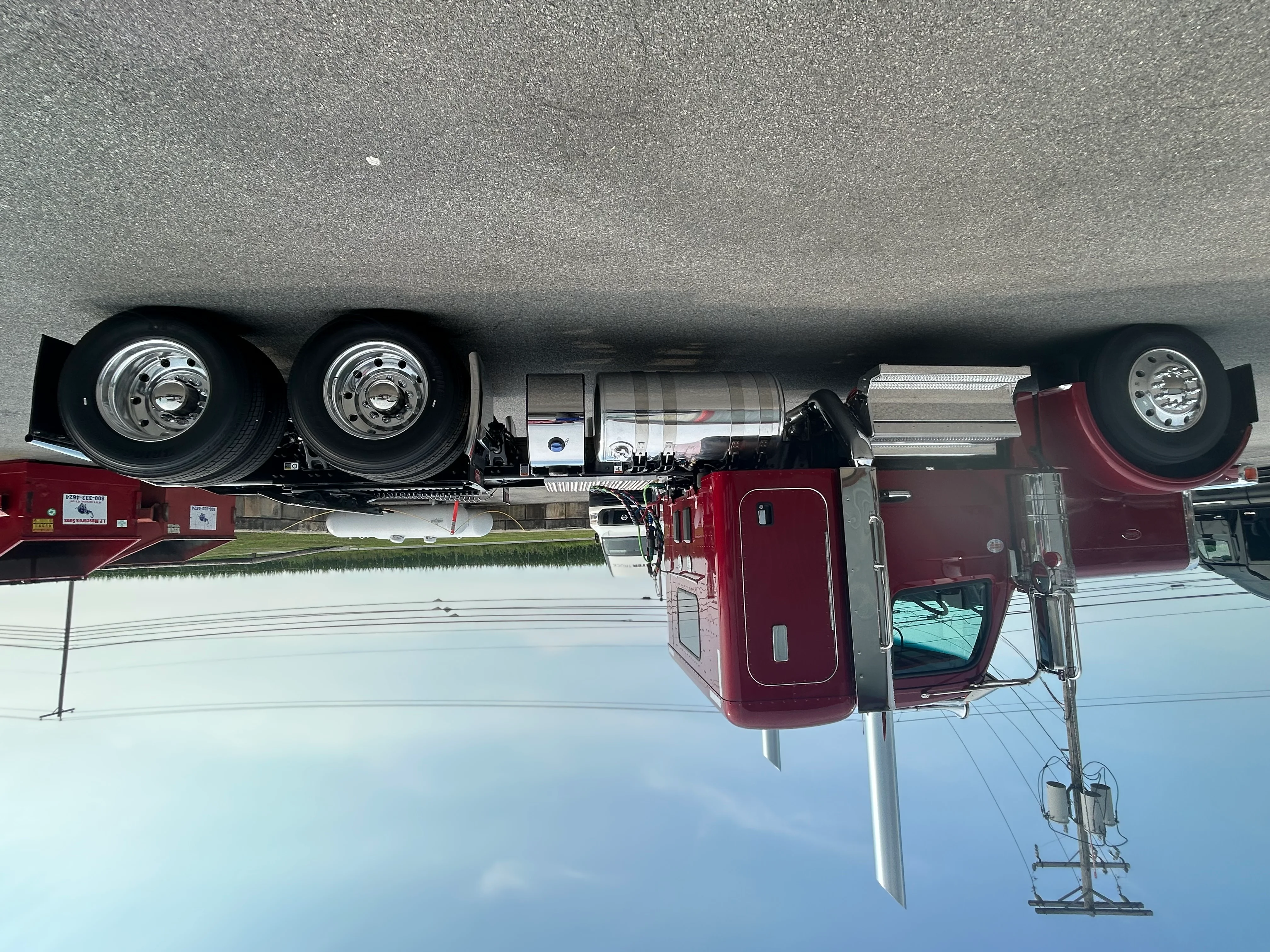 2027 Peterbilt 589 in Allentown, PA — photo 8