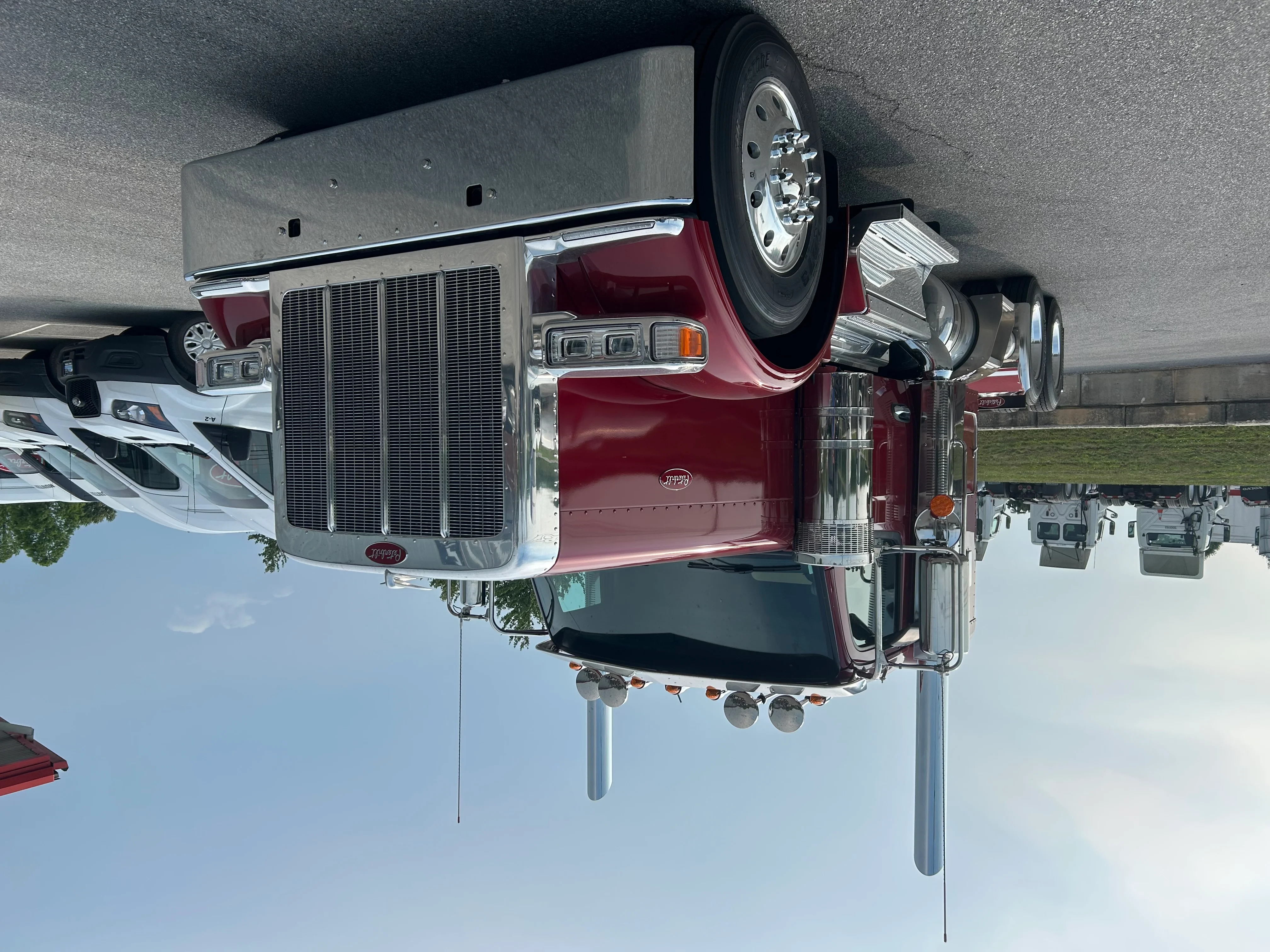 2027 Peterbilt 589 in Allentown, PA — photo 3