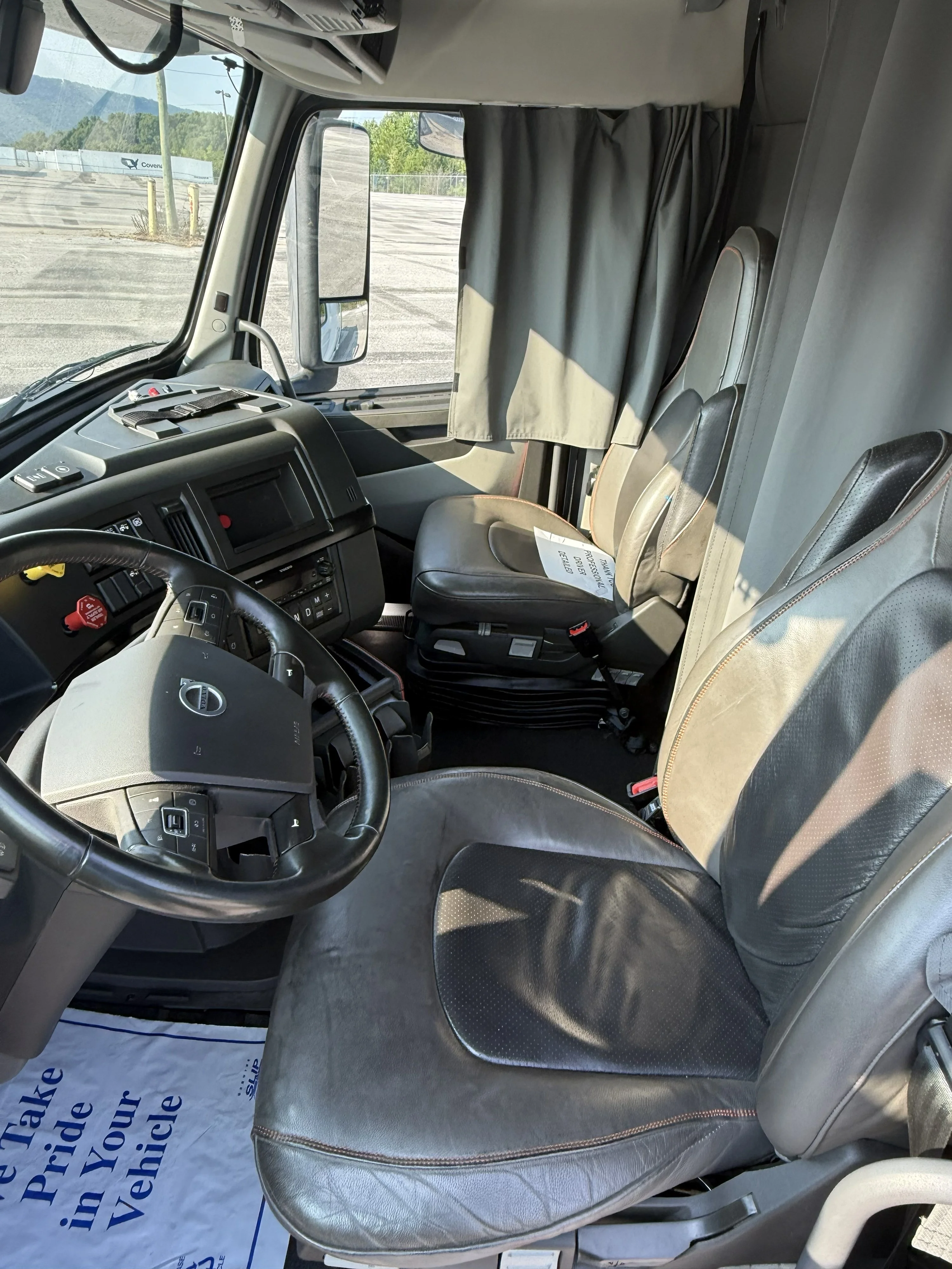 2024 Volvo VNL 860 in Franklin, KY — photo 5