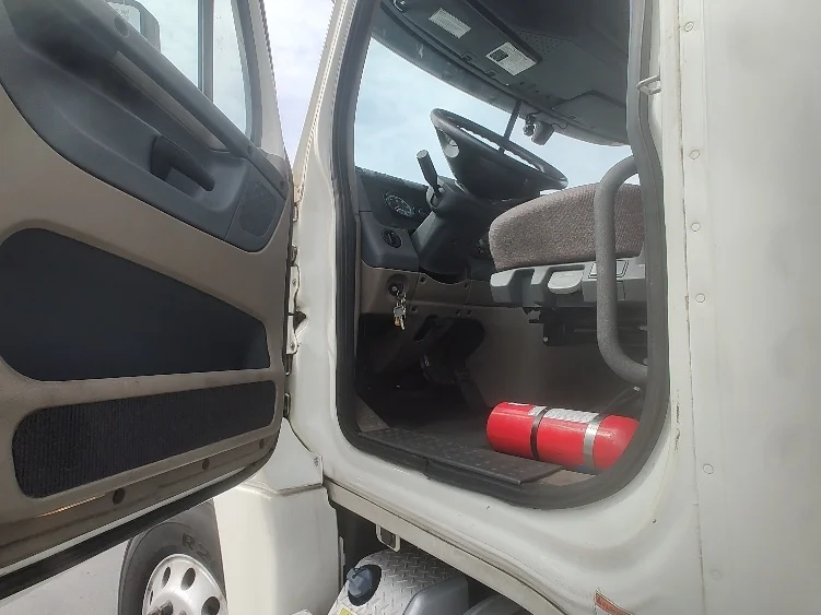 2019 Freightliner Cascadia in Kent, WA — photo 9