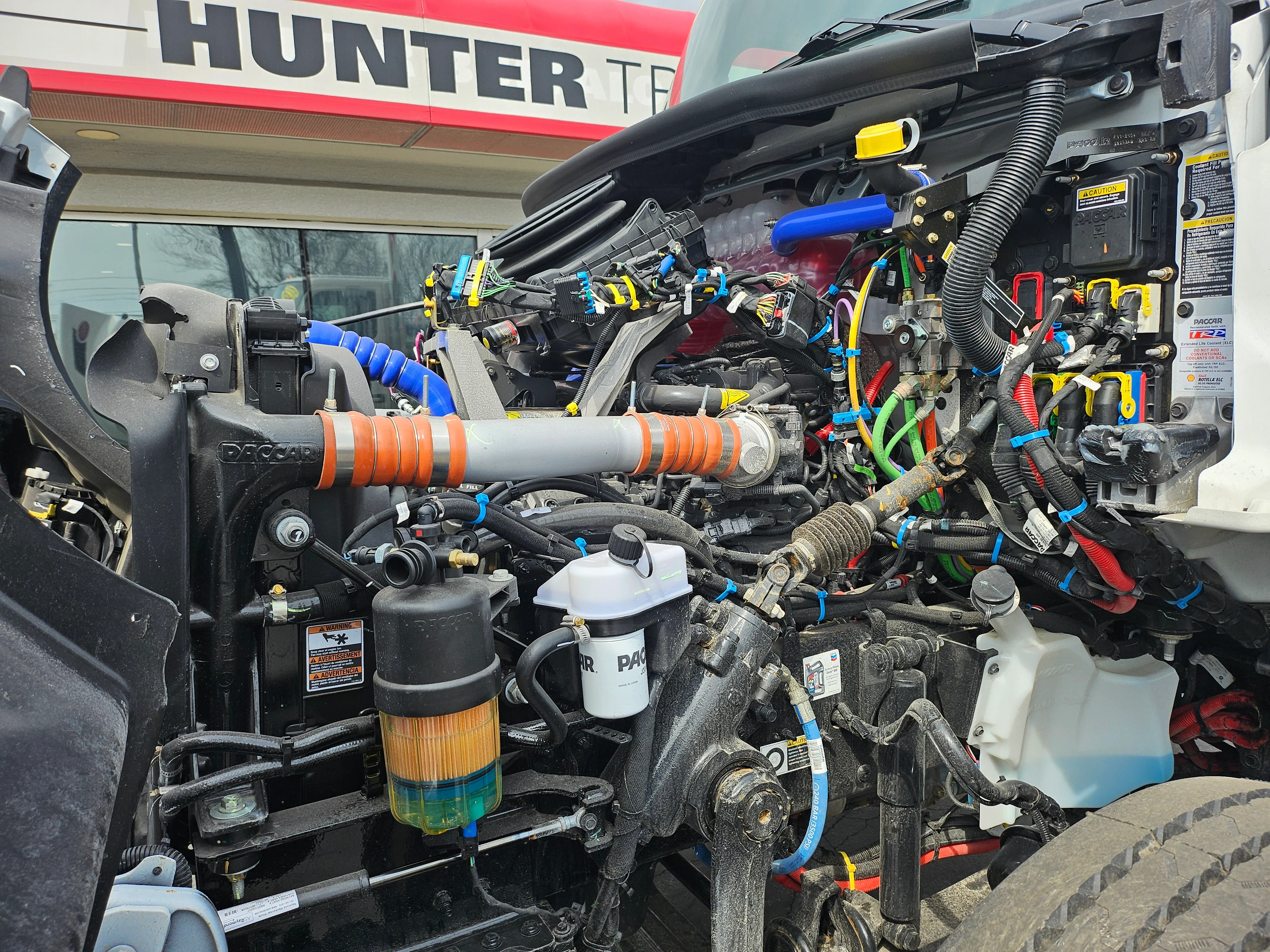 2025 Peterbilt 548 - image 5