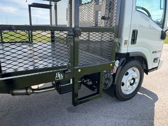 2025 Isuzu NRR in Ankeny, IA — photo 7
