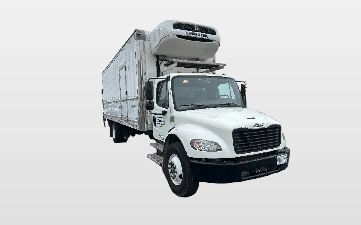 2022 Freightliner M2 106 - image 1