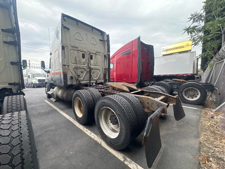 2011 Freightliner Cascadia in North Bergen, NJ — photo 4