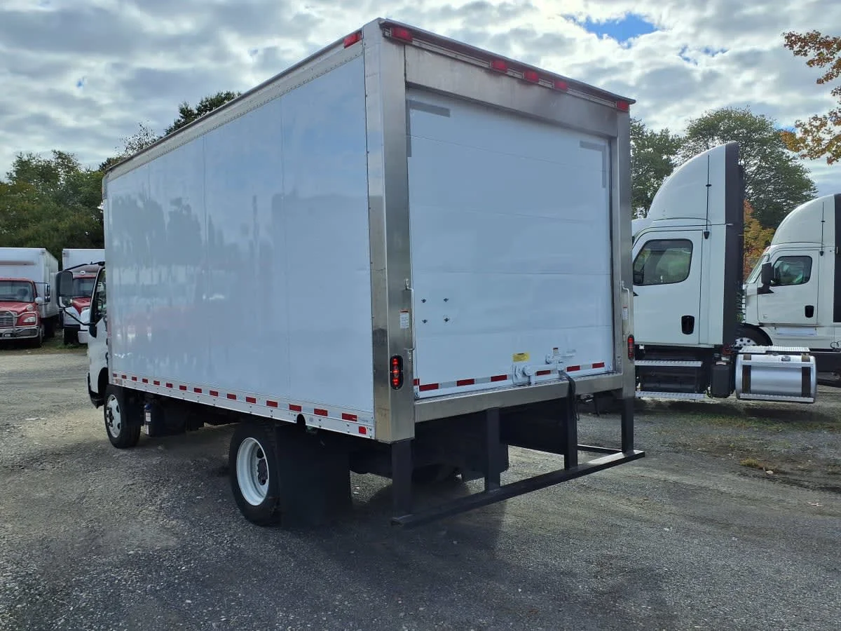 2018 Hino in Bensalem, PA — photo 6