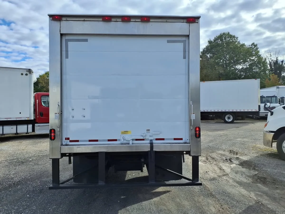2018 Hino in Bensalem, PA — photo 5