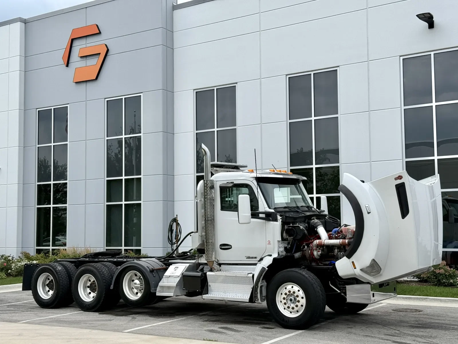 2015 Kenworth T880 in New Lenox, IL — photo 9