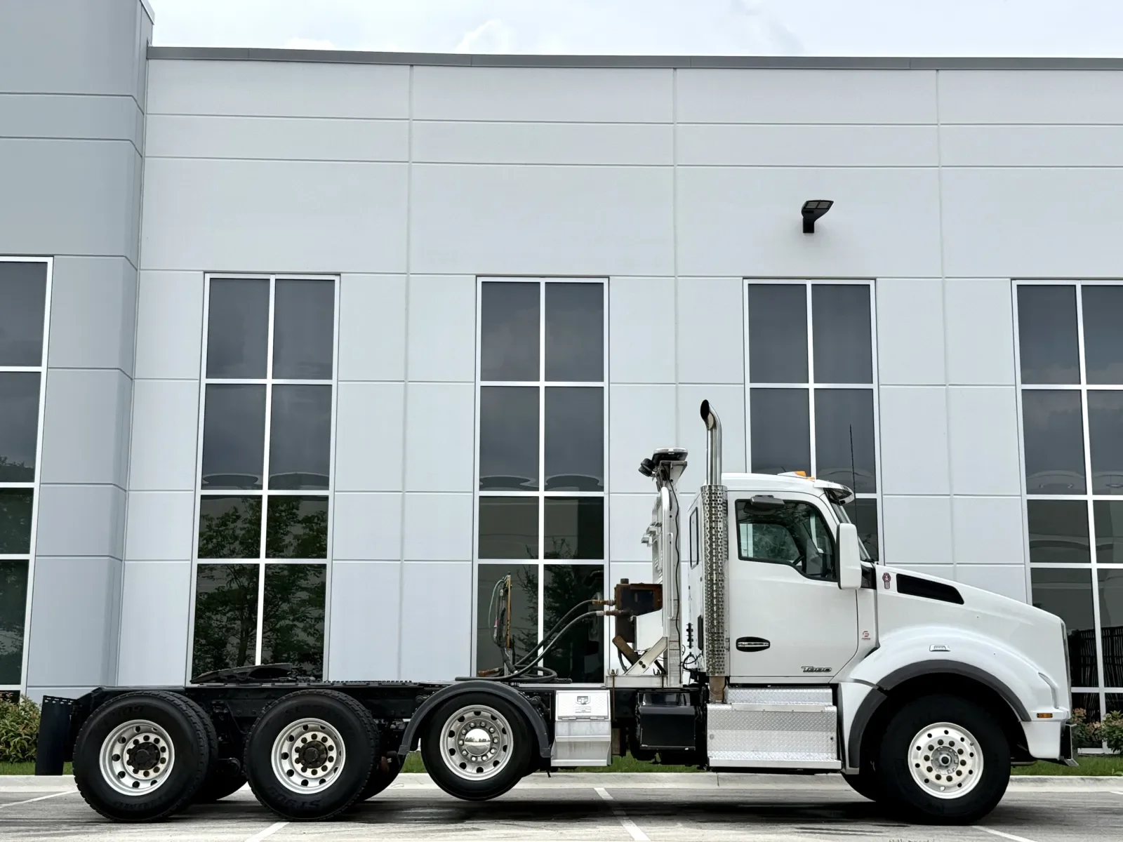 2015 Kenworth T880 in New Lenox, IL — photo 3