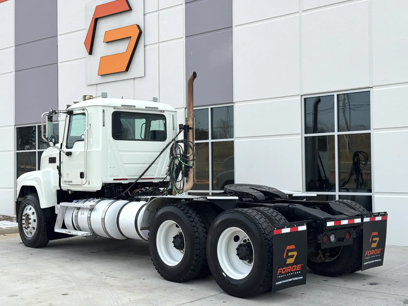 2016 Mack Pinnacle in Greer, SC — photo 6