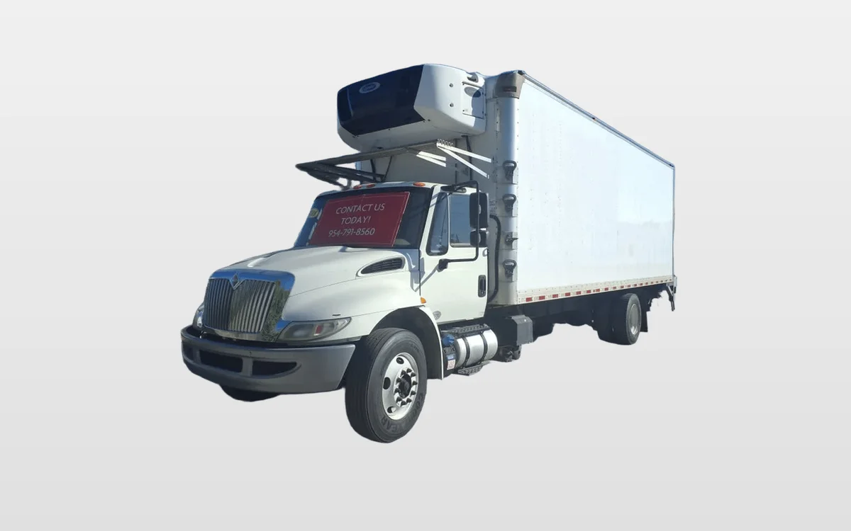 2018 International 4300 - image 1