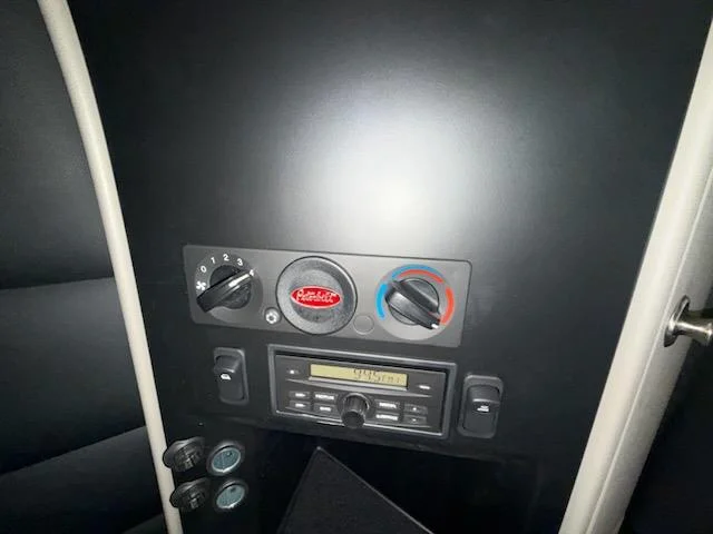 2027 Peterbilt 589 - image 9