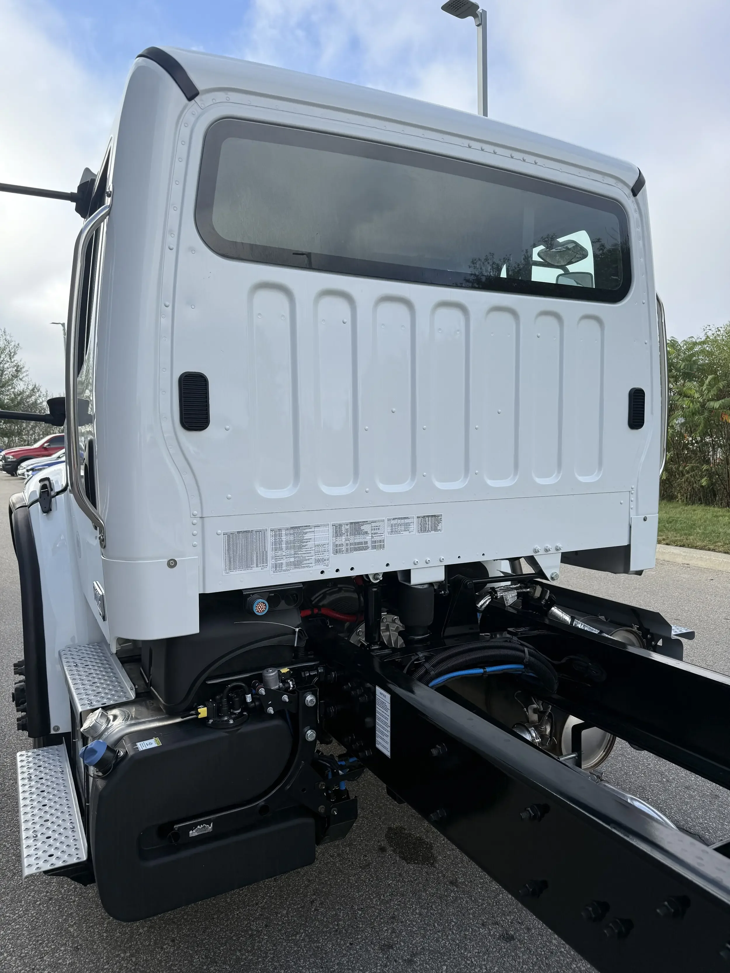 2026 Freightliner M2 106 - image 9