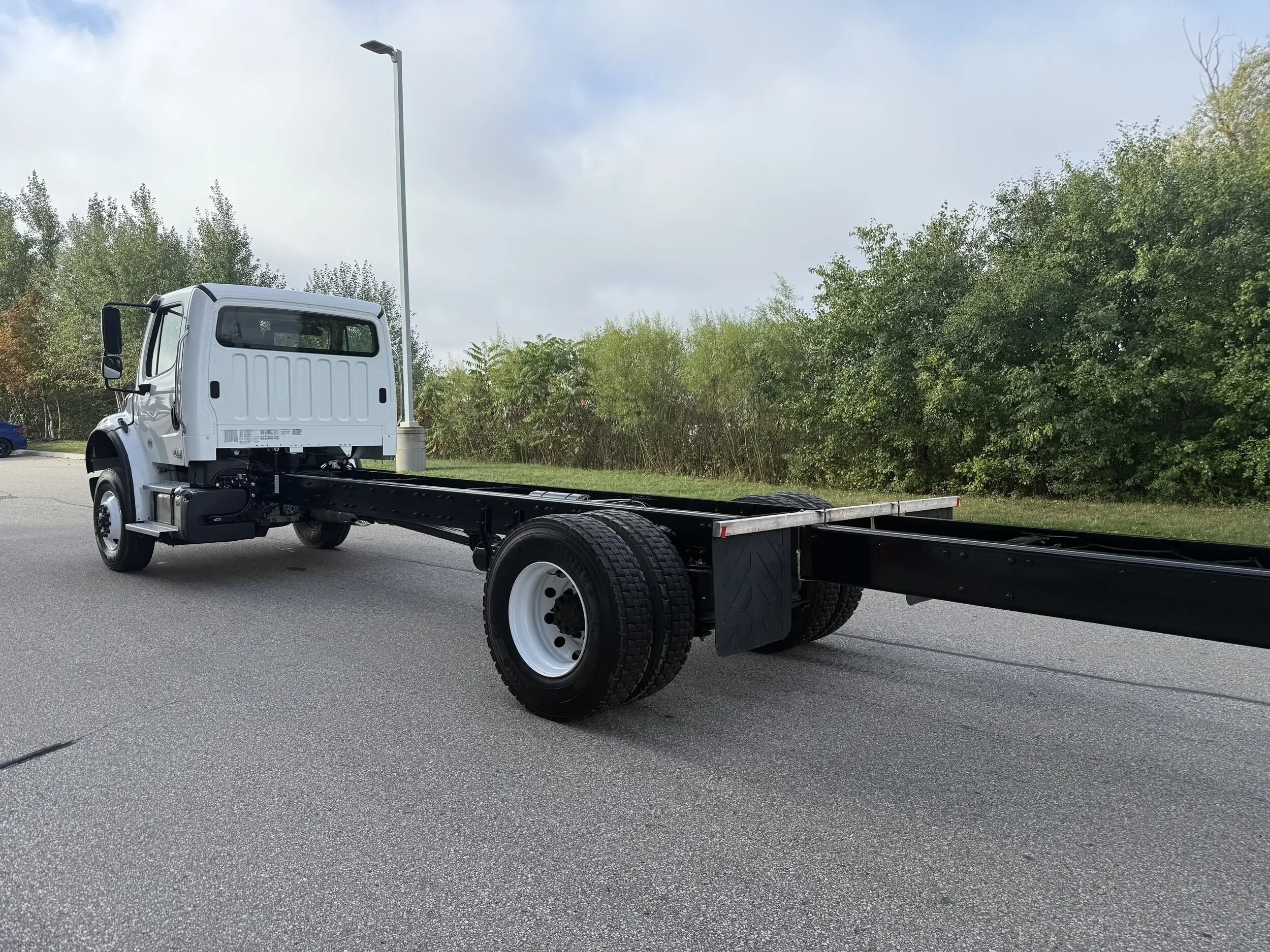 2026 Freightliner M2 106 in Cambridge, ON — photo 8