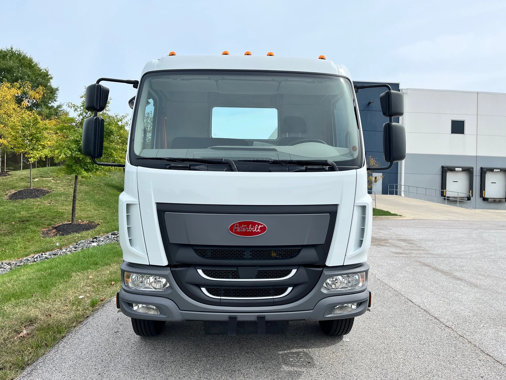 2026 Peterbilt 220EV in Baltimore, MD — photo 3