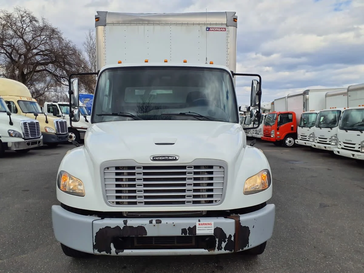 2015 Freightliner M2 106 - image 2