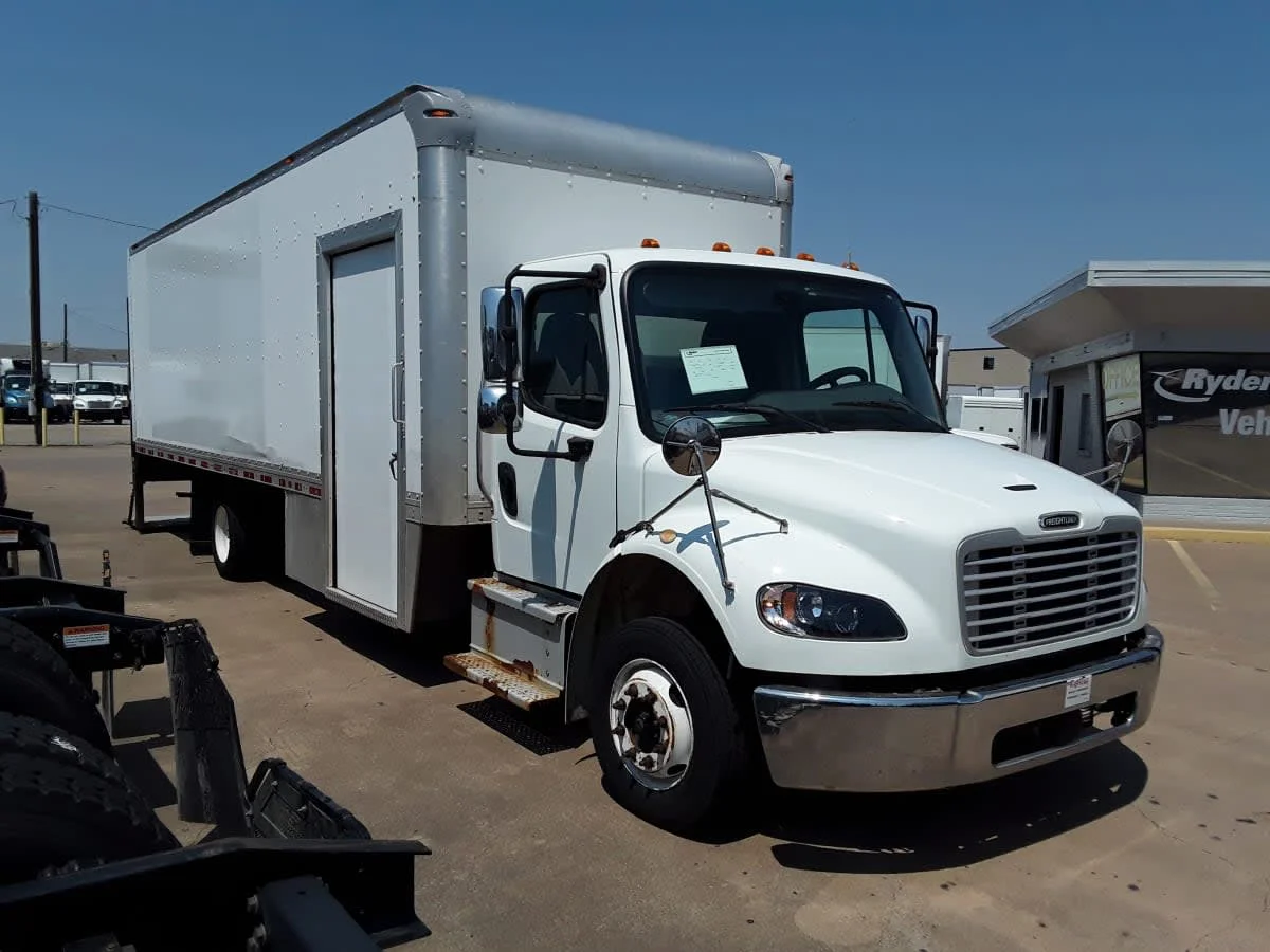2019 Freightliner M2 106 - image 3