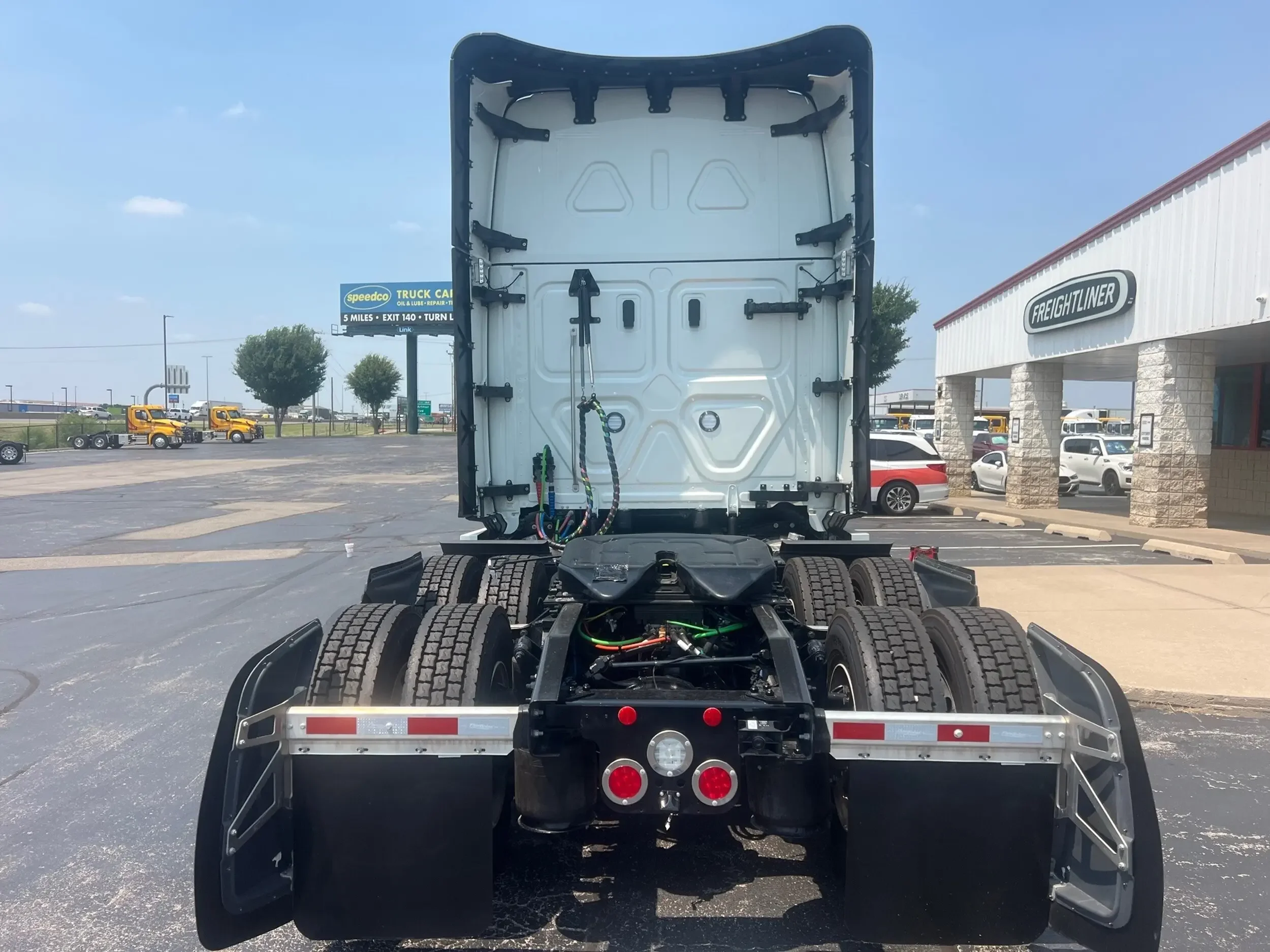 2026 Freightliner Cascadia in Oklahoma City, OK — photo 4