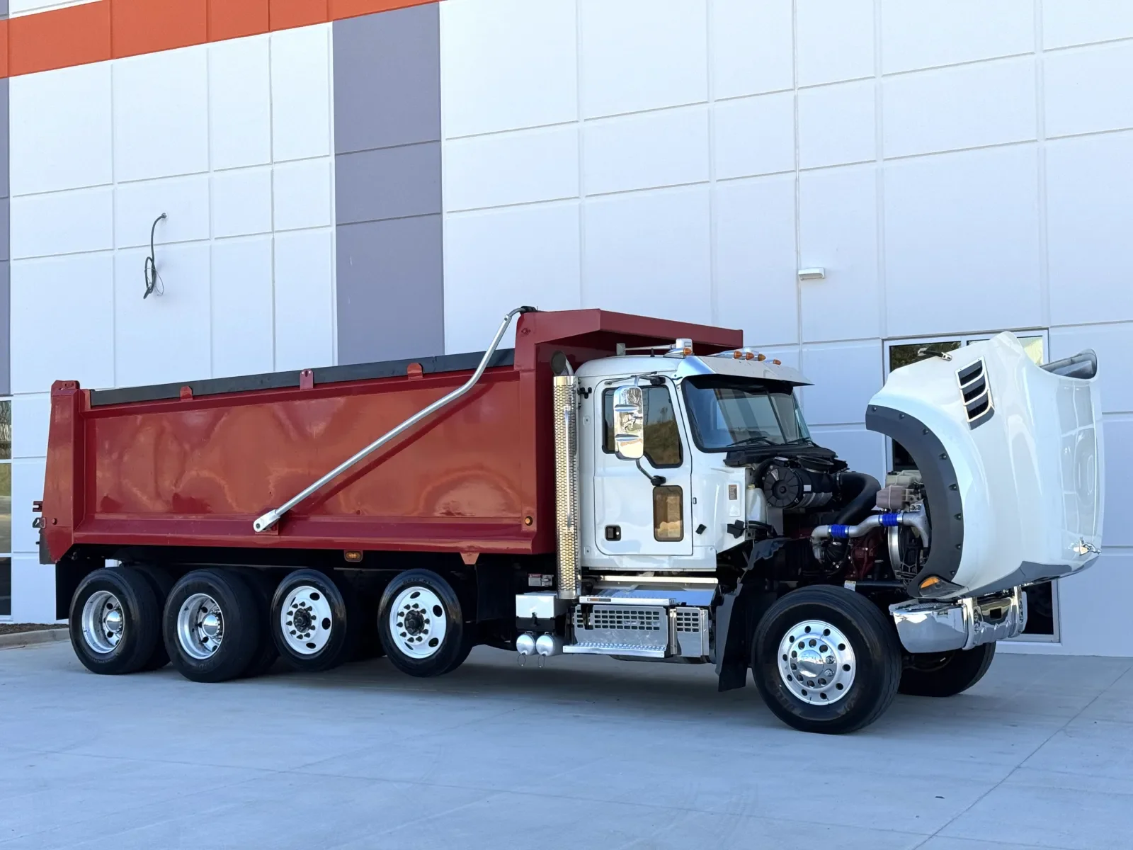 2022 Mack Granite - image 10