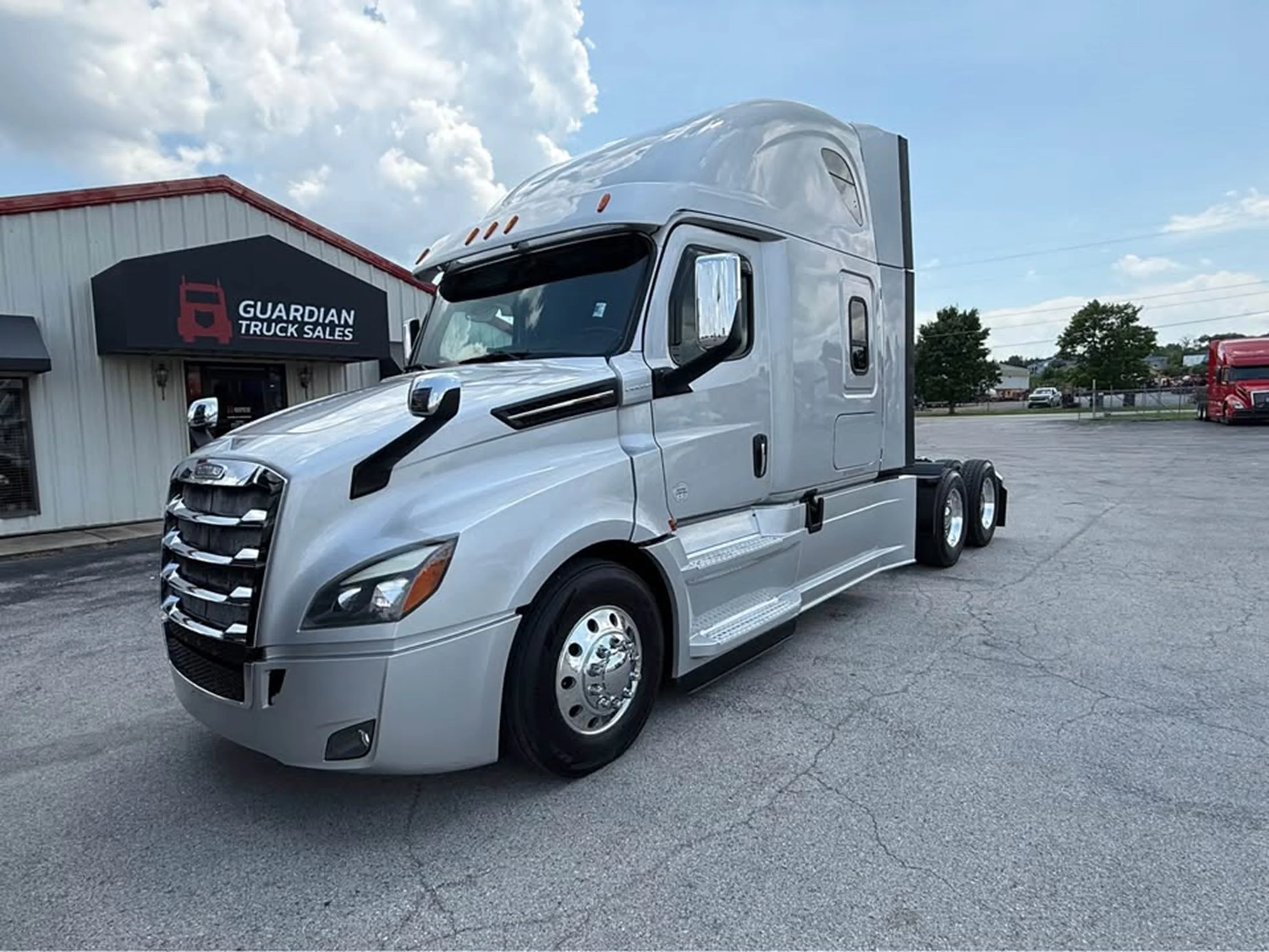 2020 Freightliner Cascadia in Franklin, KY — photo 2